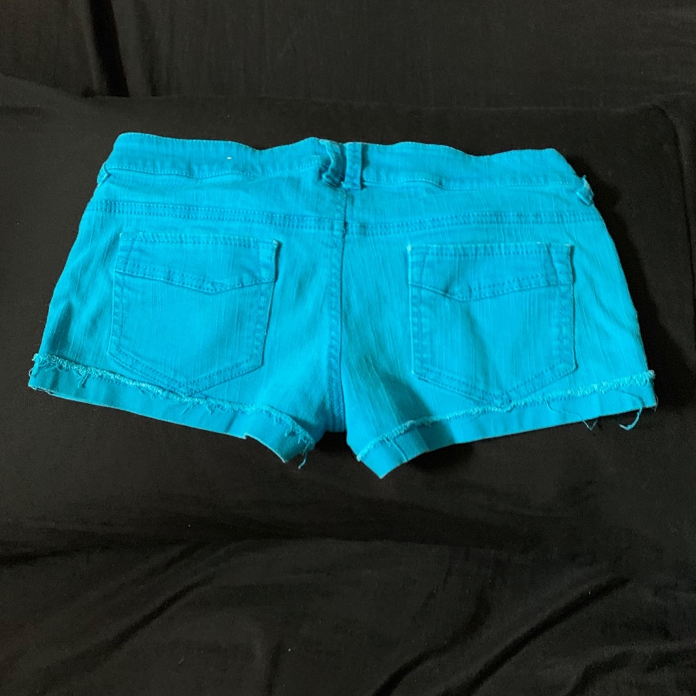 Shorts - Picture 2 of 2